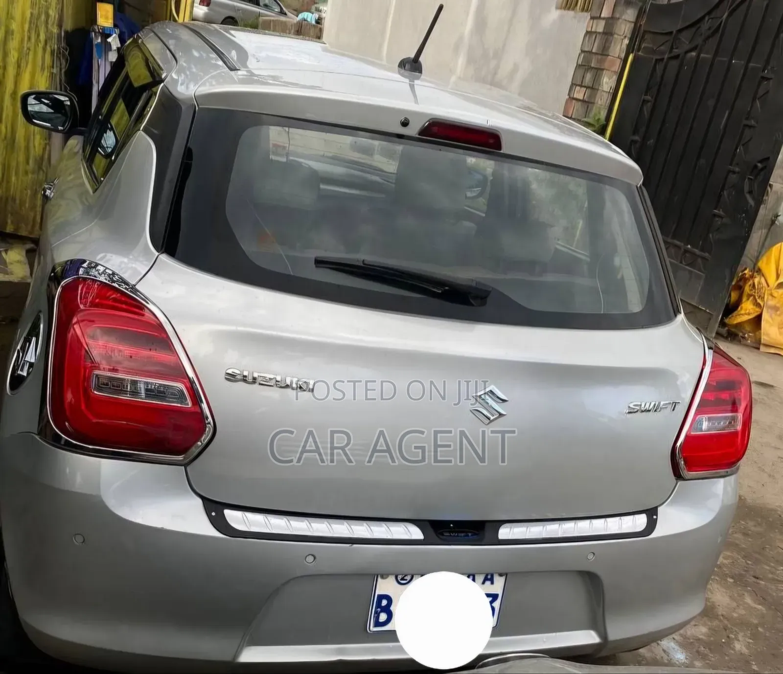 Suzuki Swift 2022 Gray