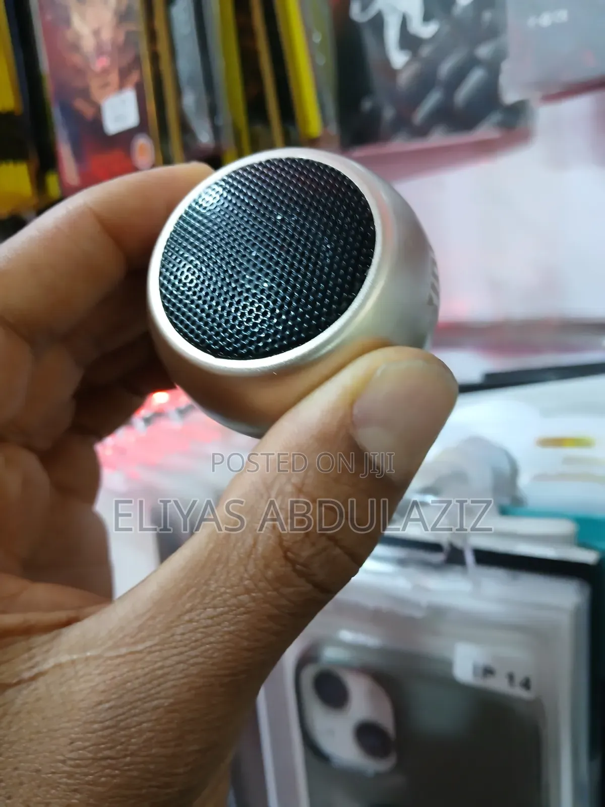 JBL Speakr