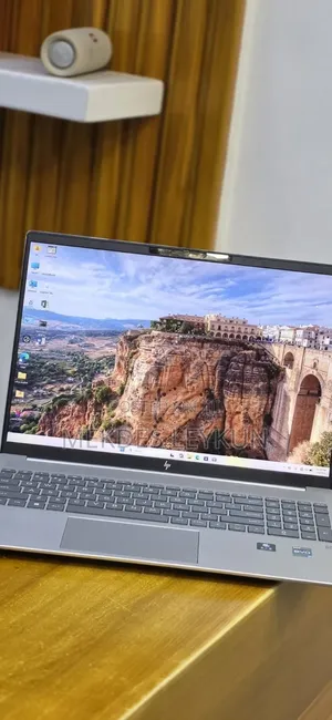 New Laptop HP EliteBook 840 16GB Intel Core i7 SSD 1T