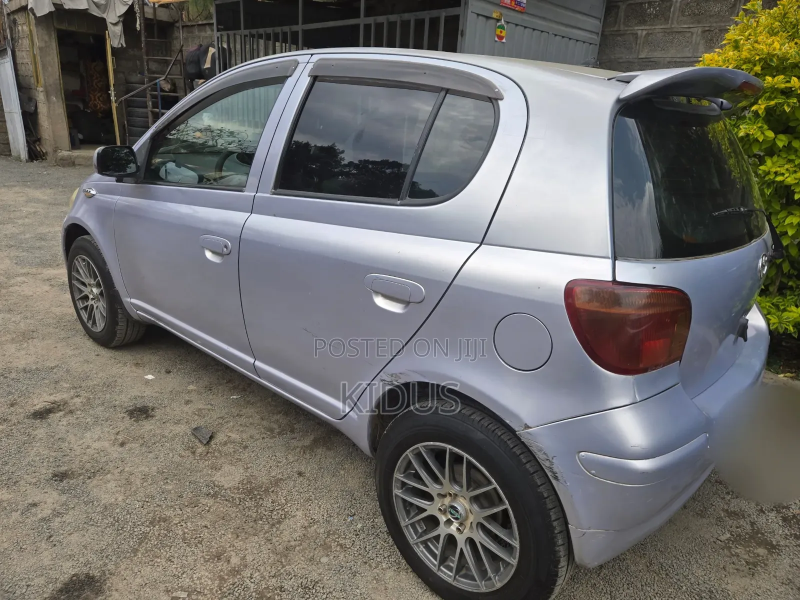 Toyota Vitz 2004 Purple