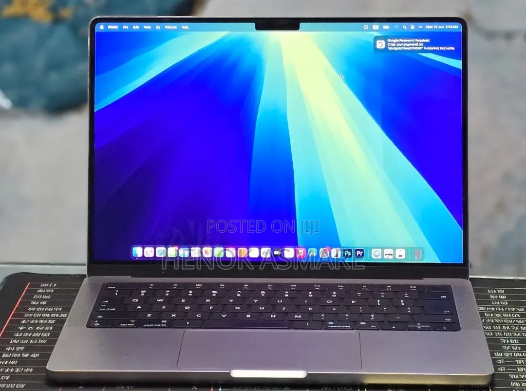 New Laptop Apple MacBook Pro 2021 M1 32GB Apple M1 SSD 1T