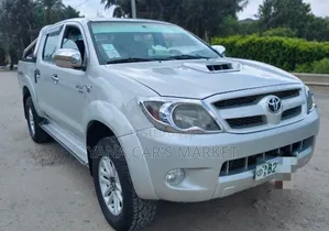 Toyota Hilux 2007 Silver