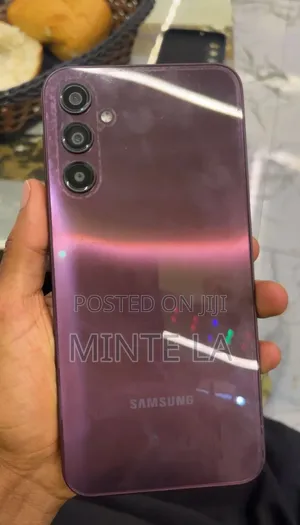 Samsung Galaxy A24 128 GB Bronze