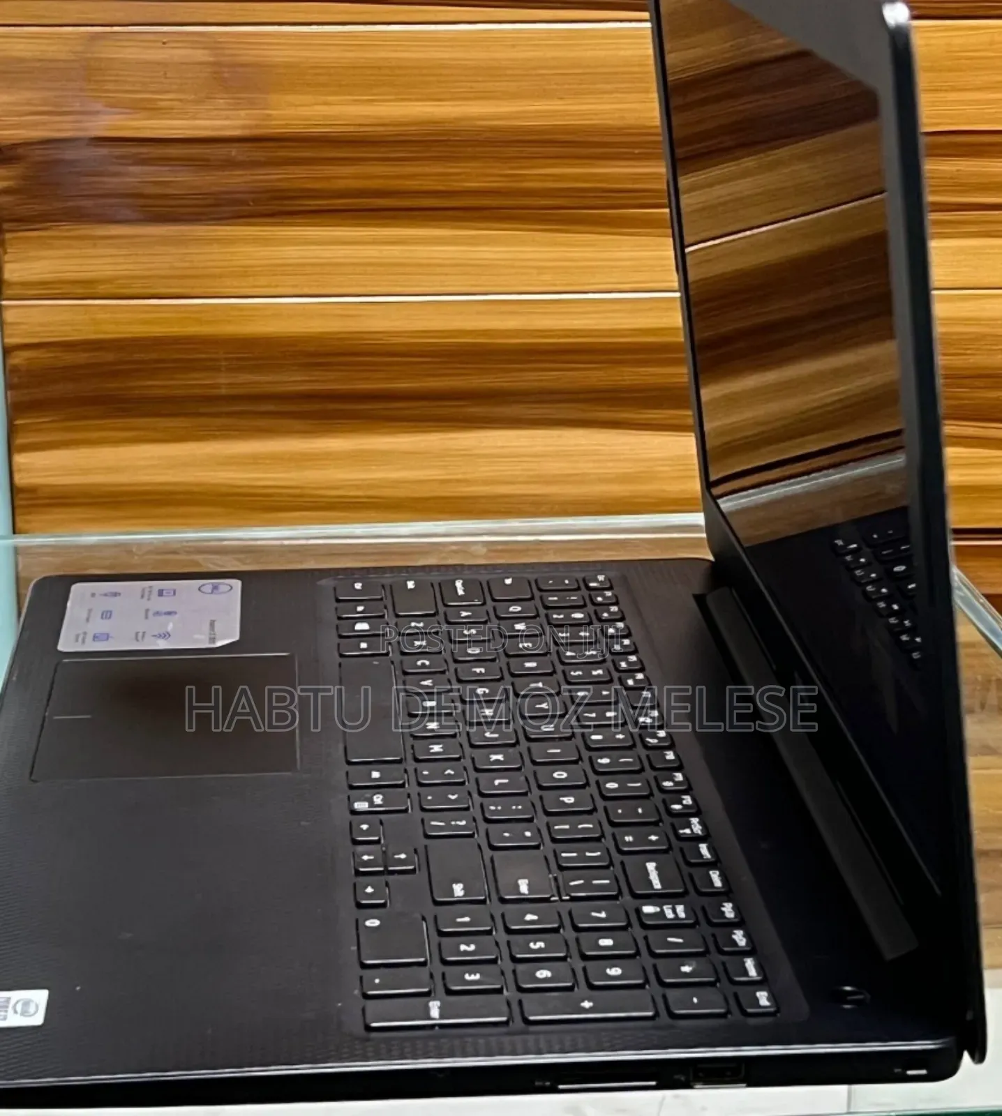 New Laptop Dell Inspiron 11 3162 8GB Intel Core i7 SSD 256GB