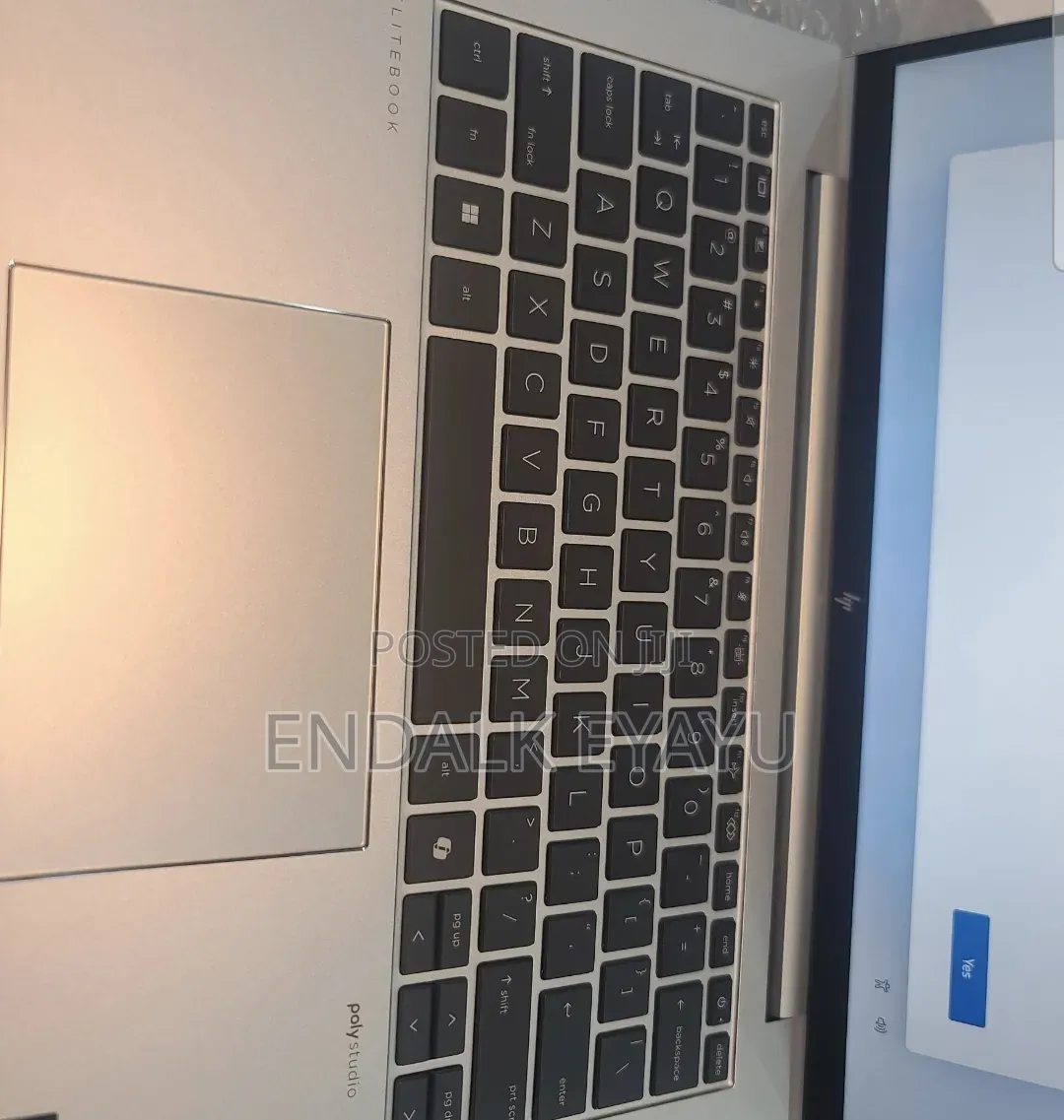 New Laptop HP EliteBook 840 G11 16GB Intel Core i7 SSD 512GB
