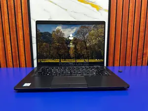 New Laptop Dell Latitude 5300 8GB Intel Core i7 SSD 256GB