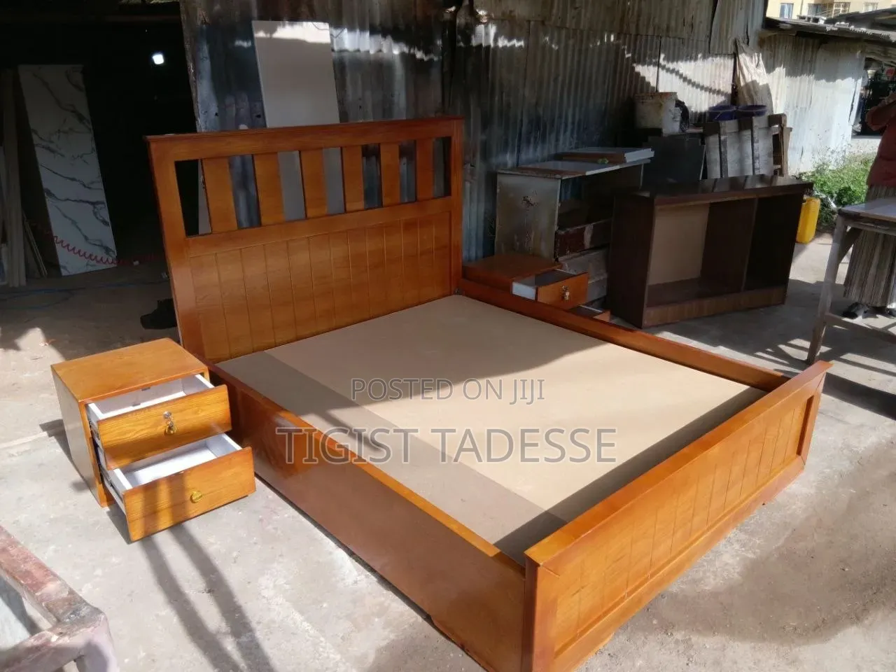 Modern Oak Bed 150cm With Bedside