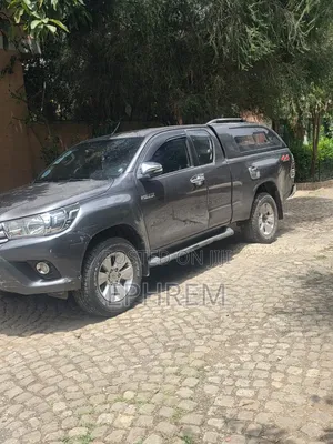 Toyota Hilux 2004 Silver