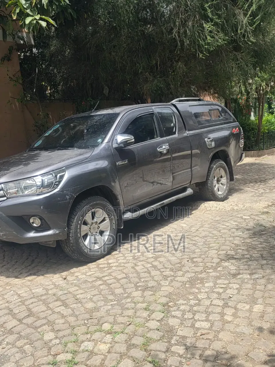 Toyota Hilux 2004 Silver