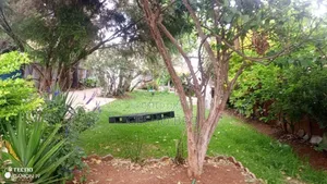 ቆንጆ ለግንባታ አመቺ ቸሆኑ ቦታዎችን ብዛት ይዘናል