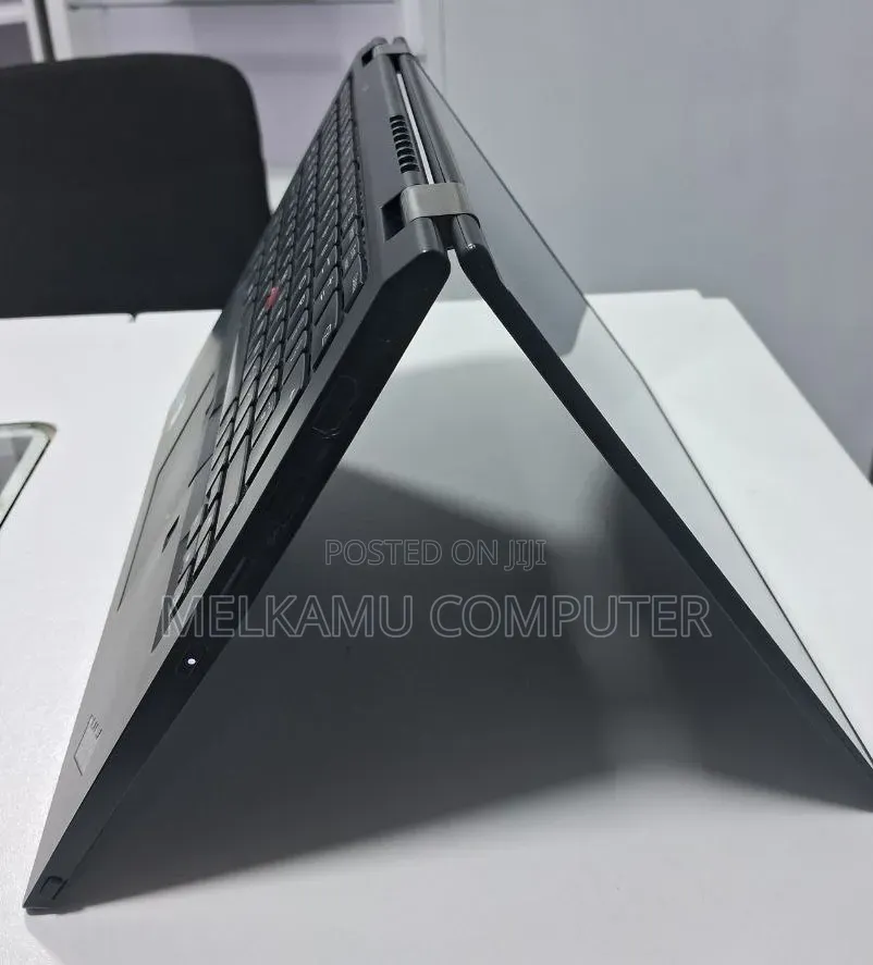 New Laptop Lenovo ThinkPad L13 Yoga 8GB Intel Core i7 SSD 512GB