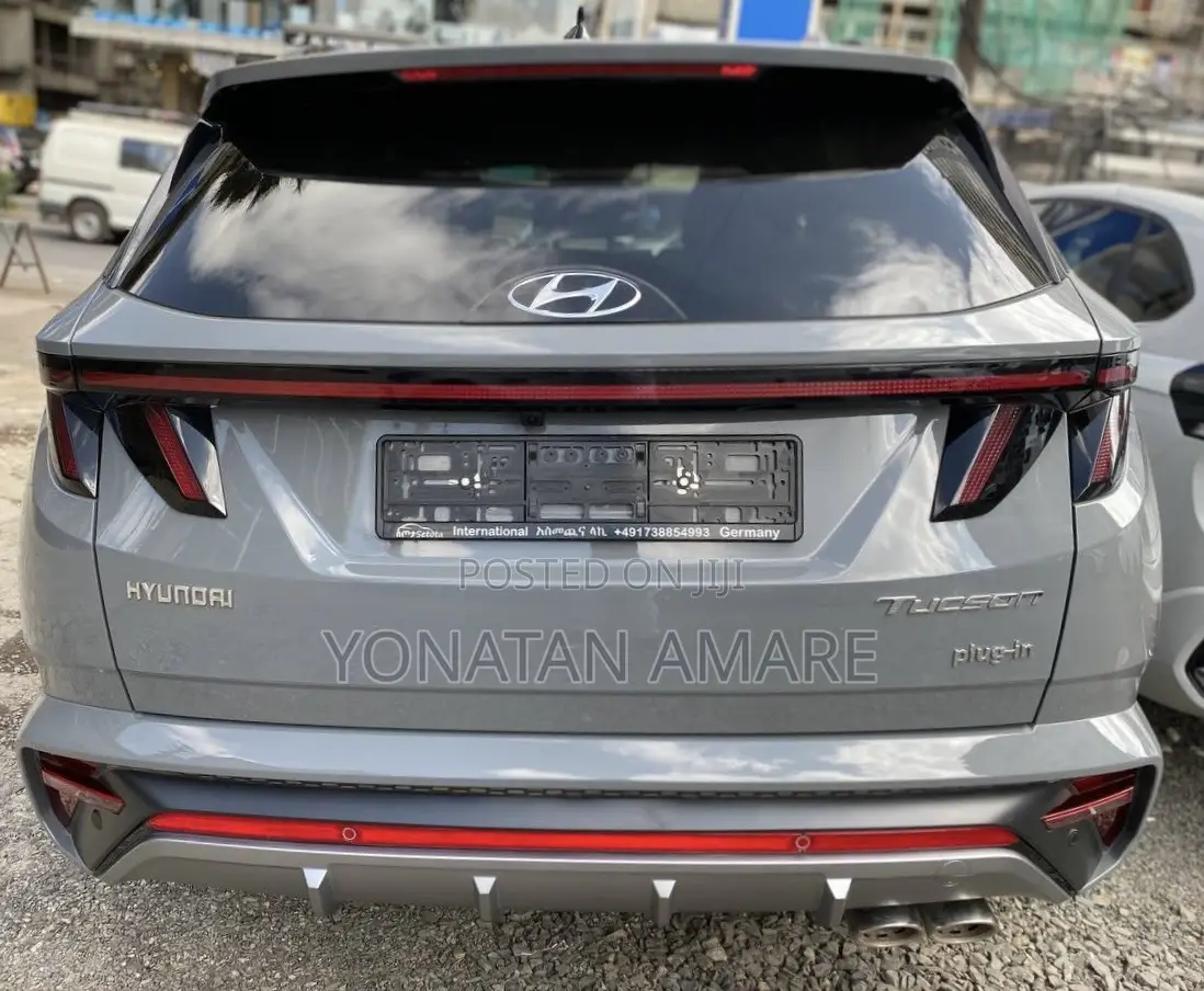Hyundai Tucson Limited 2023 Gray