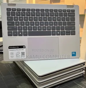 New Laptop HP OmniBook 5 Flip 16GB Intel Core 7 SSD 512GB