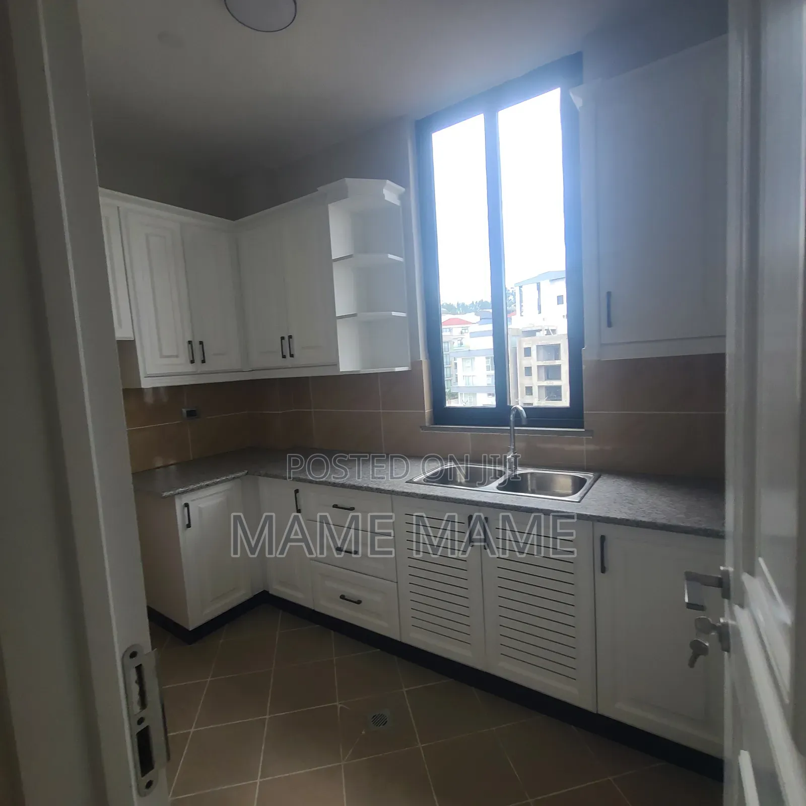4bdrm Apartment in Addis Abeba, Bole for rent