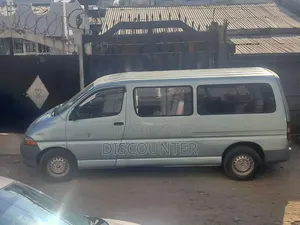 Toyota HiAce 2008