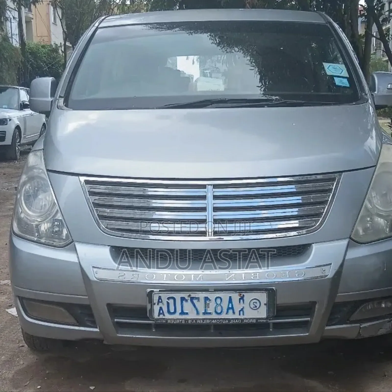 Hyundai H1 2013 Silver