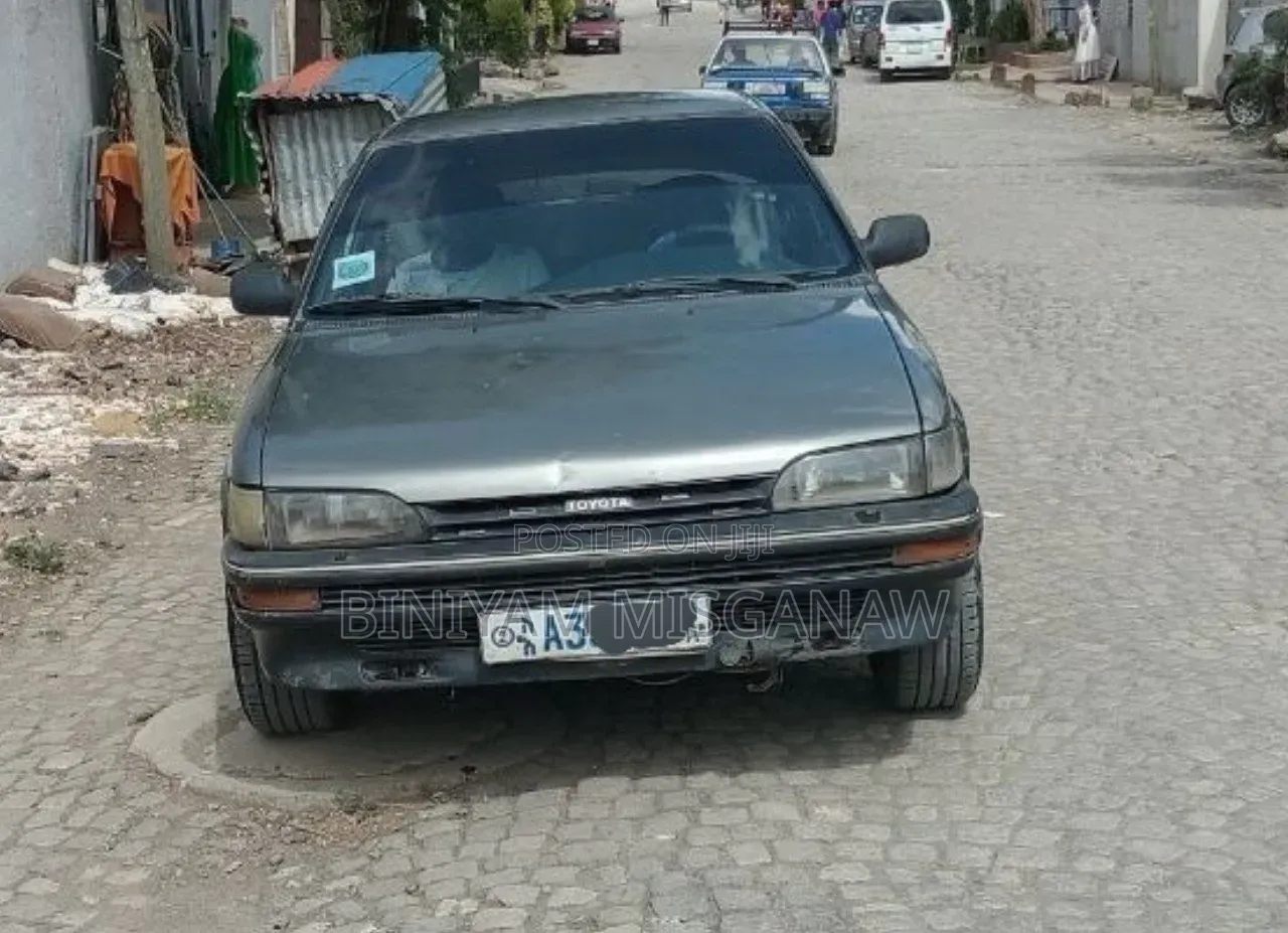 Toyota Corolla II 1992 Gray