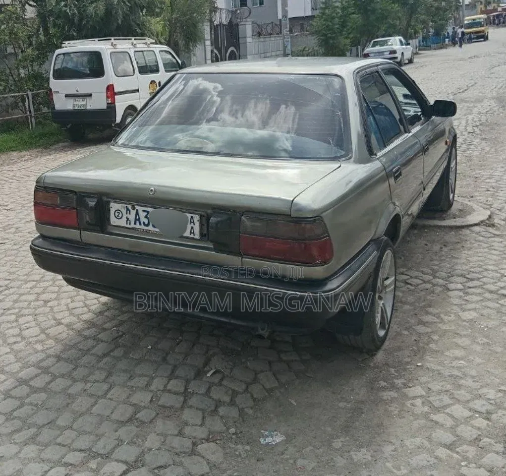 Toyota Corolla II 1992 Gray