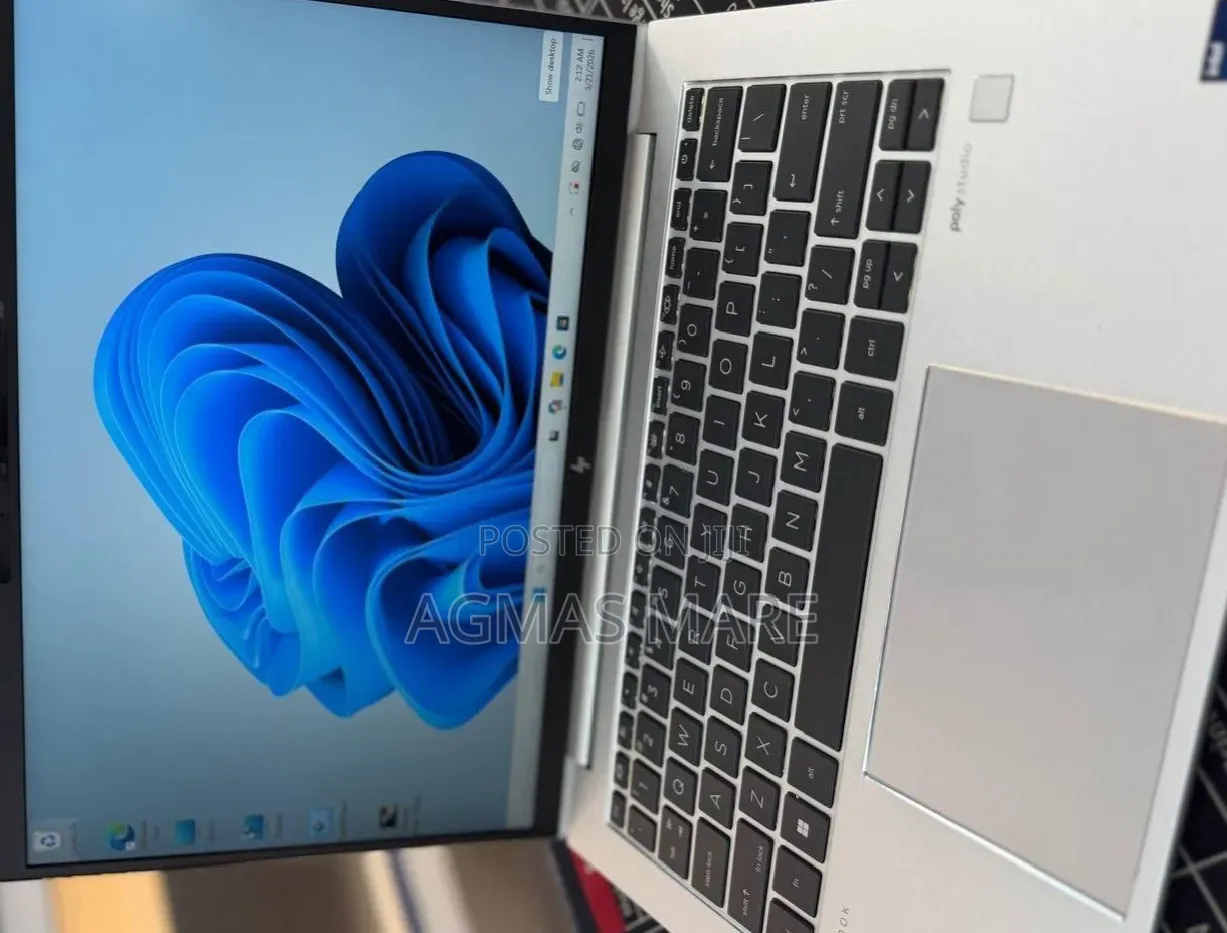 New Laptop HP EliteBook 840 G10 16GB Intel Core i7 SSD 512GB