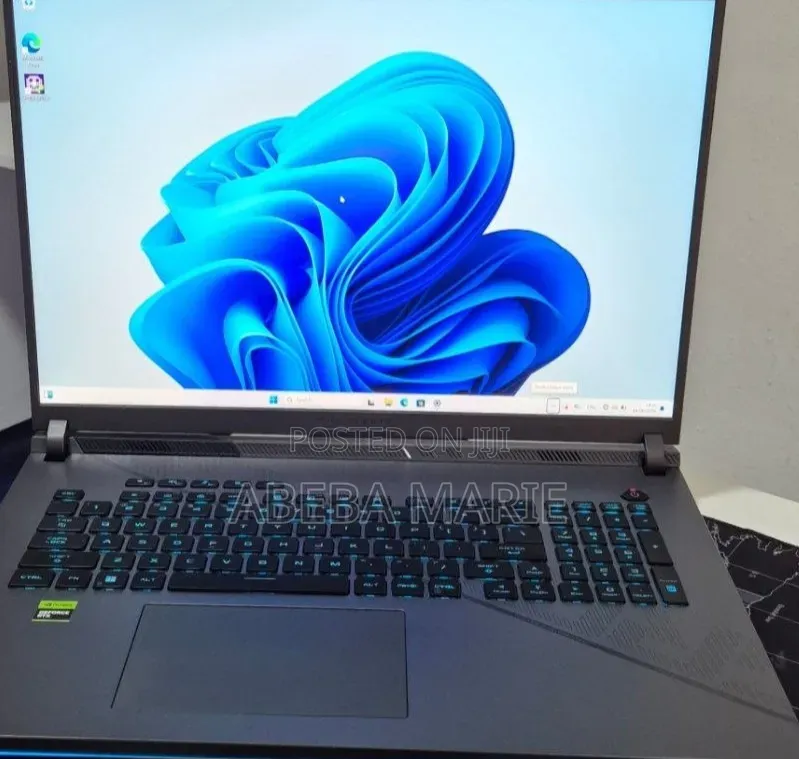 New Laptop Asus ROG Strix G17 32GB Intel Core i9 SSD 2T