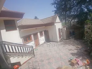 Furnished 4bdrm Villa in ቀለበት ወጣት ማዕከል, Nifas Silk-Lafto for sale