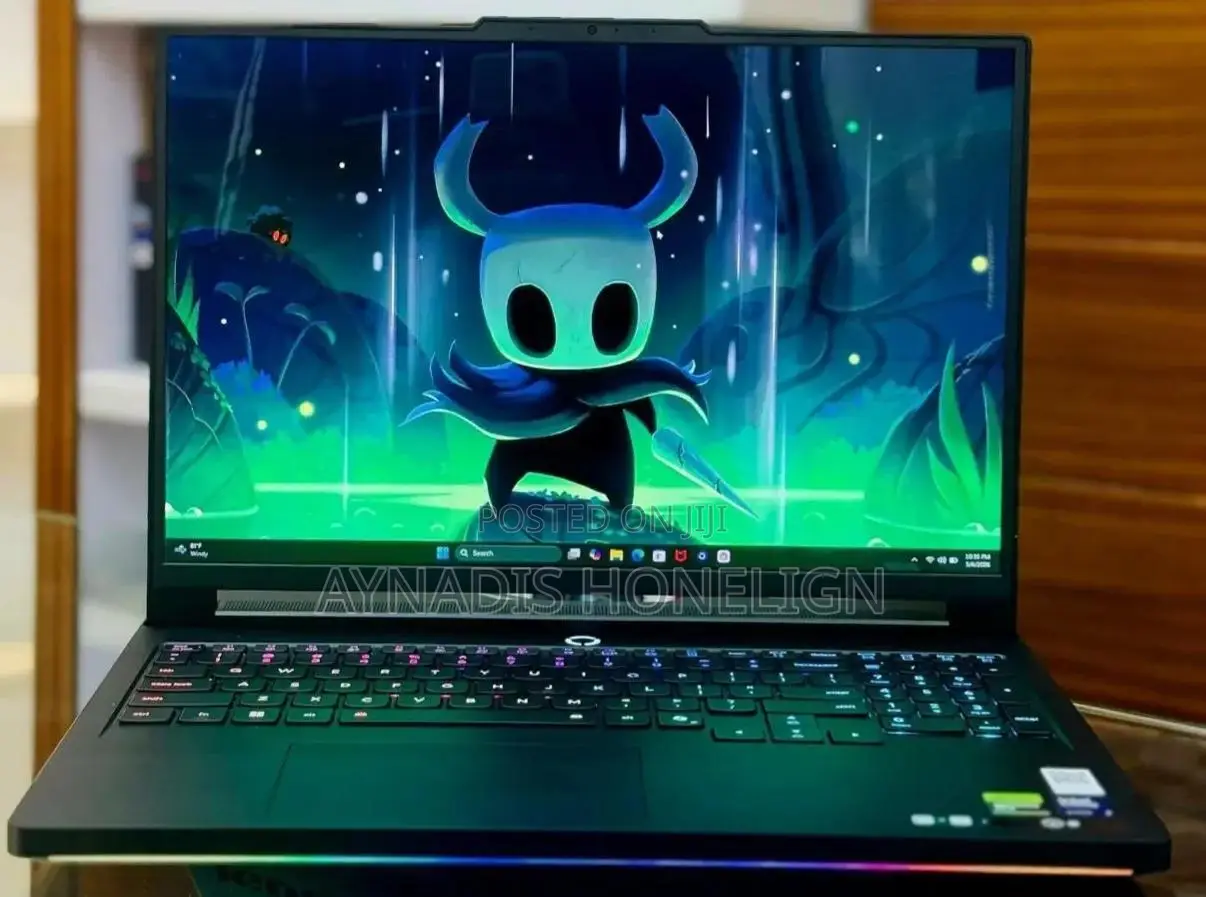 New Laptop Lenovo Legion 7 64GB Intel Core Ultra 9 SSD 2T