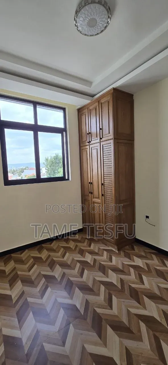 Furnished 5bdrm House in ጋርመንት, Nifas Silk-Lafto for sale