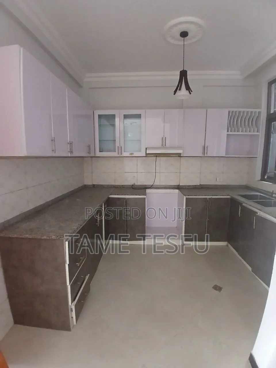 Furnished 5bdrm House in ጋርመንት, Nifas Silk-Lafto for sale