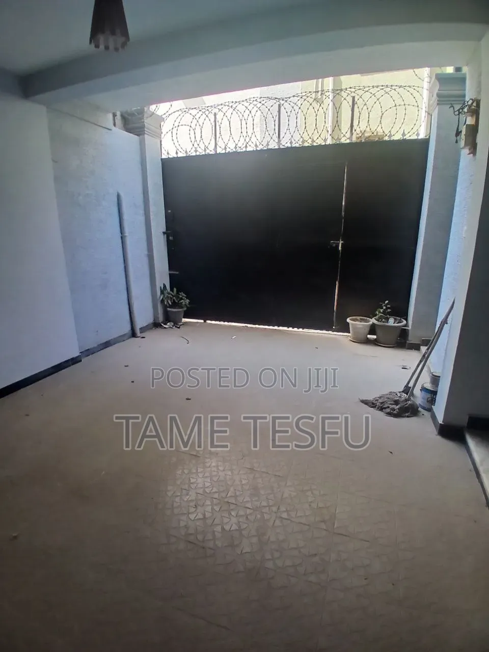 Furnished 5bdrm House in ጋርመንት, Nifas Silk-Lafto for sale