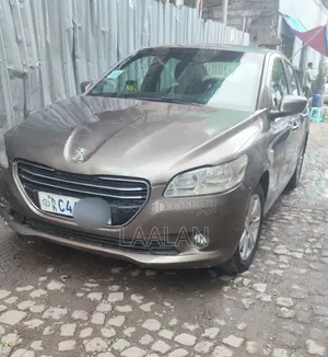 Peugeot 301 2016 Beige