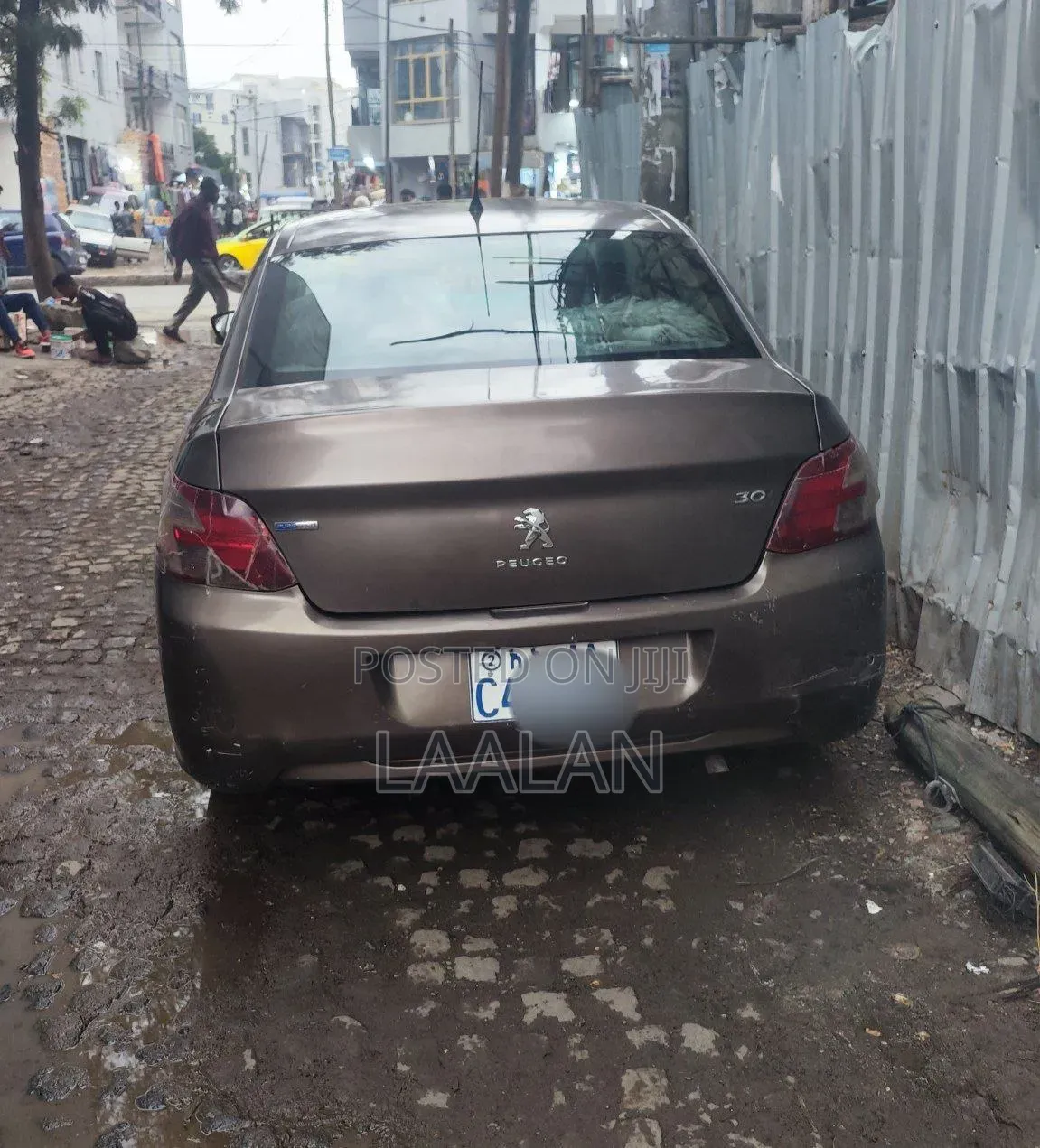Peugeot 301 2016 Beige