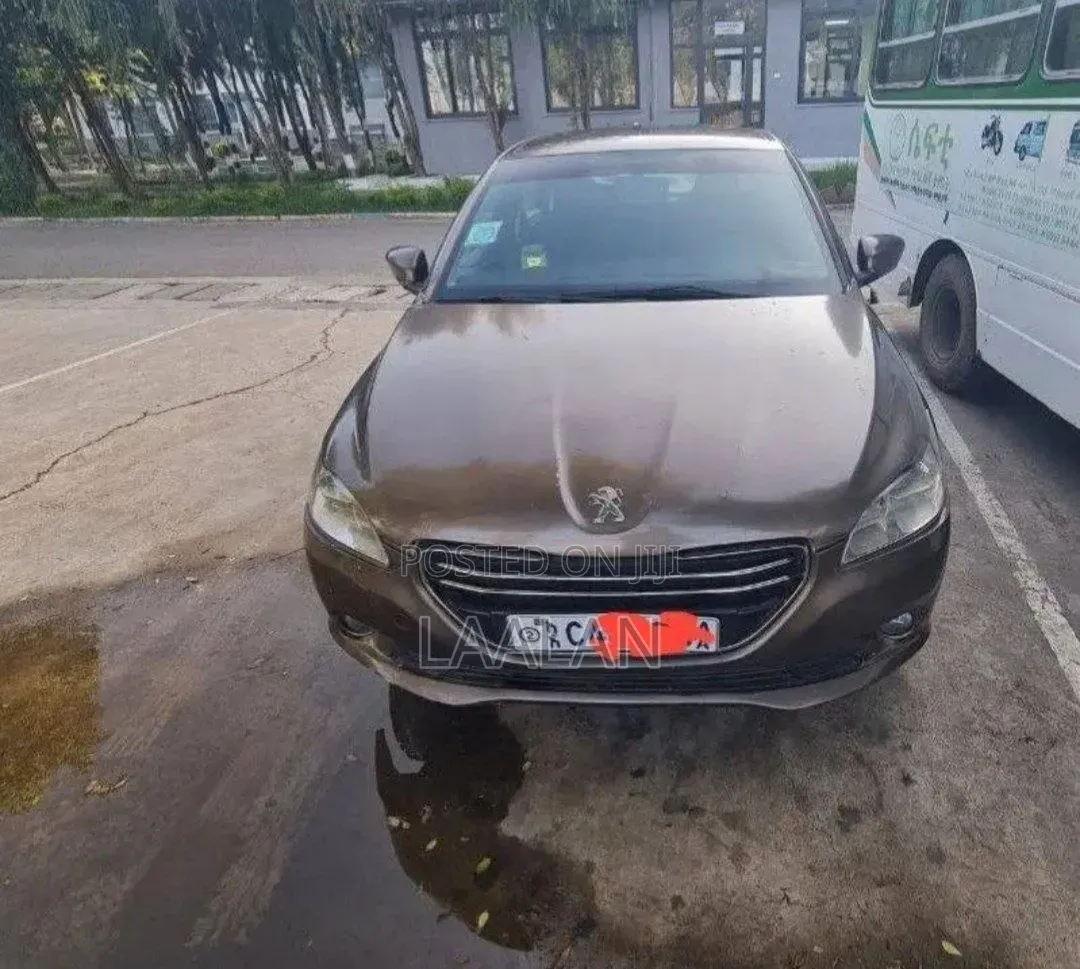 Peugeot 301 2016 Beige