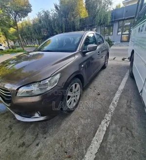 Peugeot 301 2016 Beige