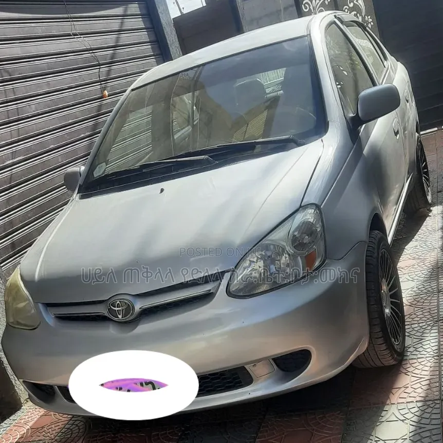Toyota Platz 2005 Silver