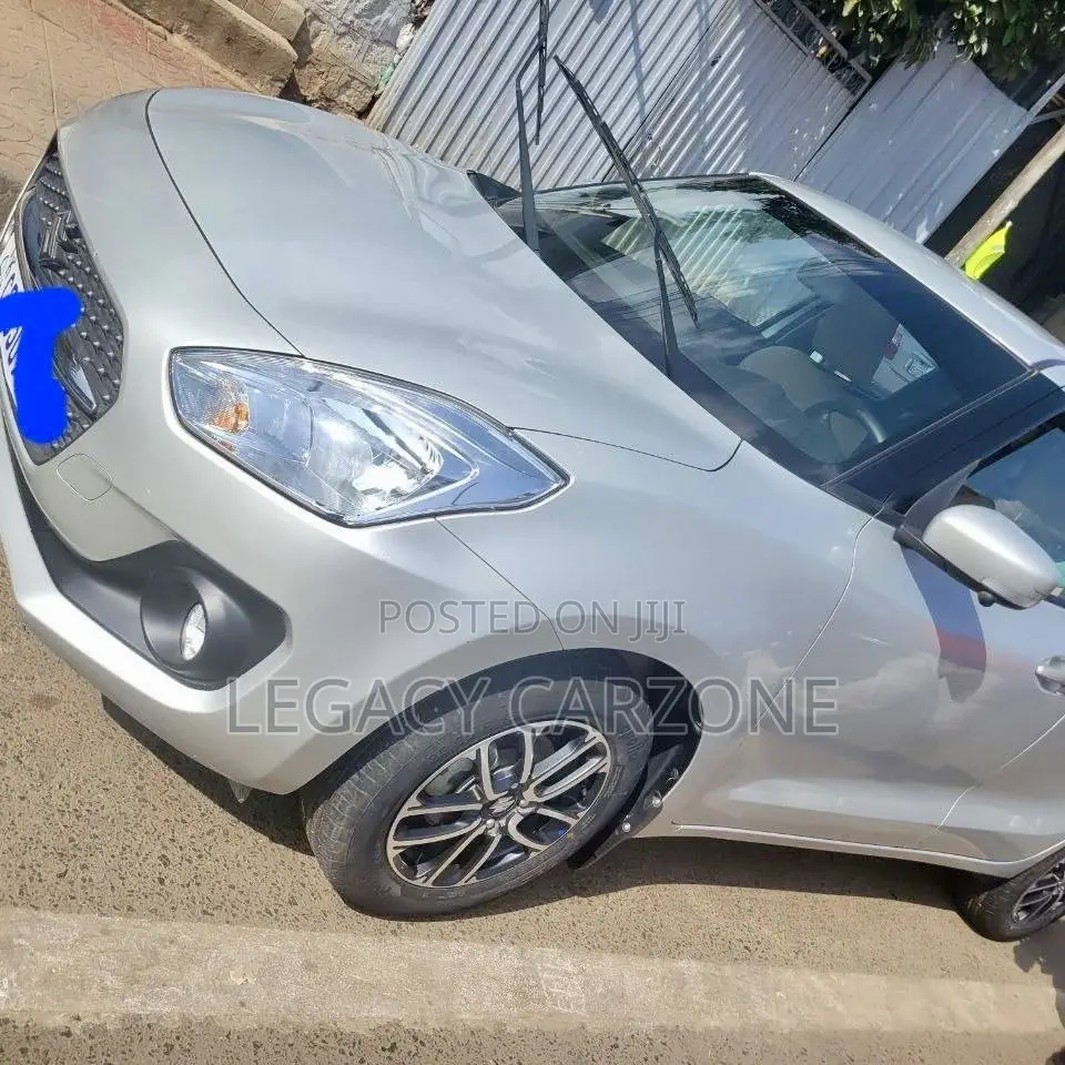 Suzuki Swift 2022 Silver