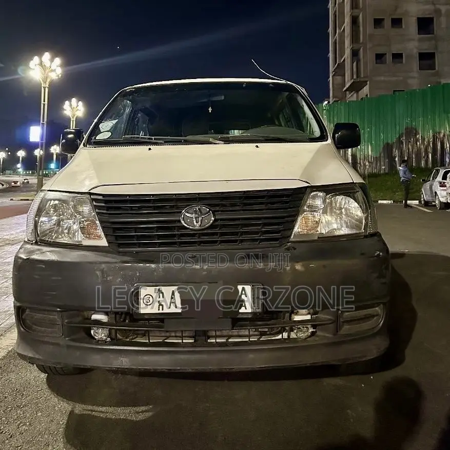 Toyota HiAce 2008 White