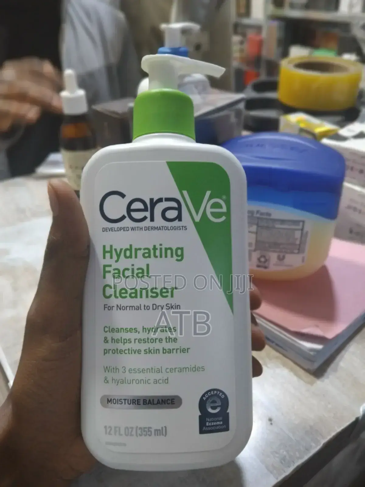 Cerave Hydrating Facial Cleanser