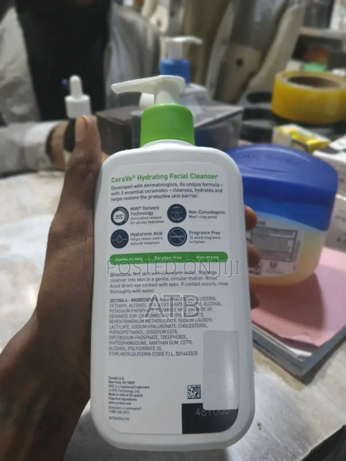 Cerave Hydrating Facial Cleanser