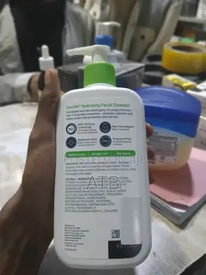 Cerave Hydrating Facial Cleanser