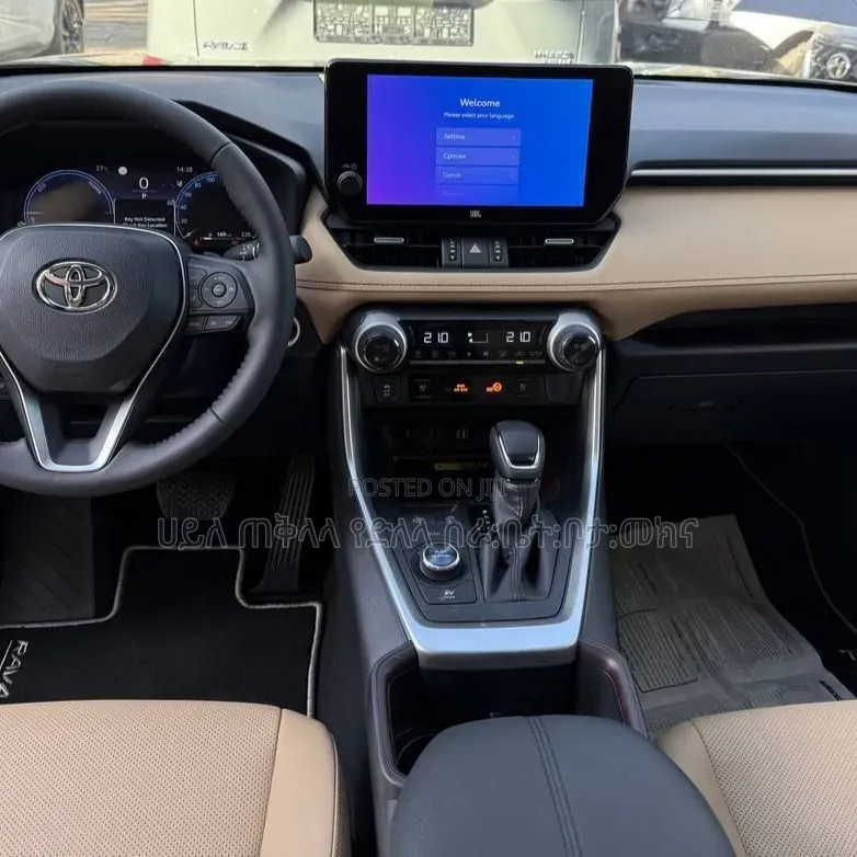 New Toyota RAV4 Hybrid 2025 Green