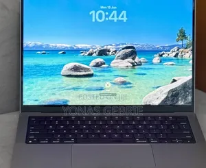 New Laptop Apple MacBook 16GB Apple M1 SSD 512GB