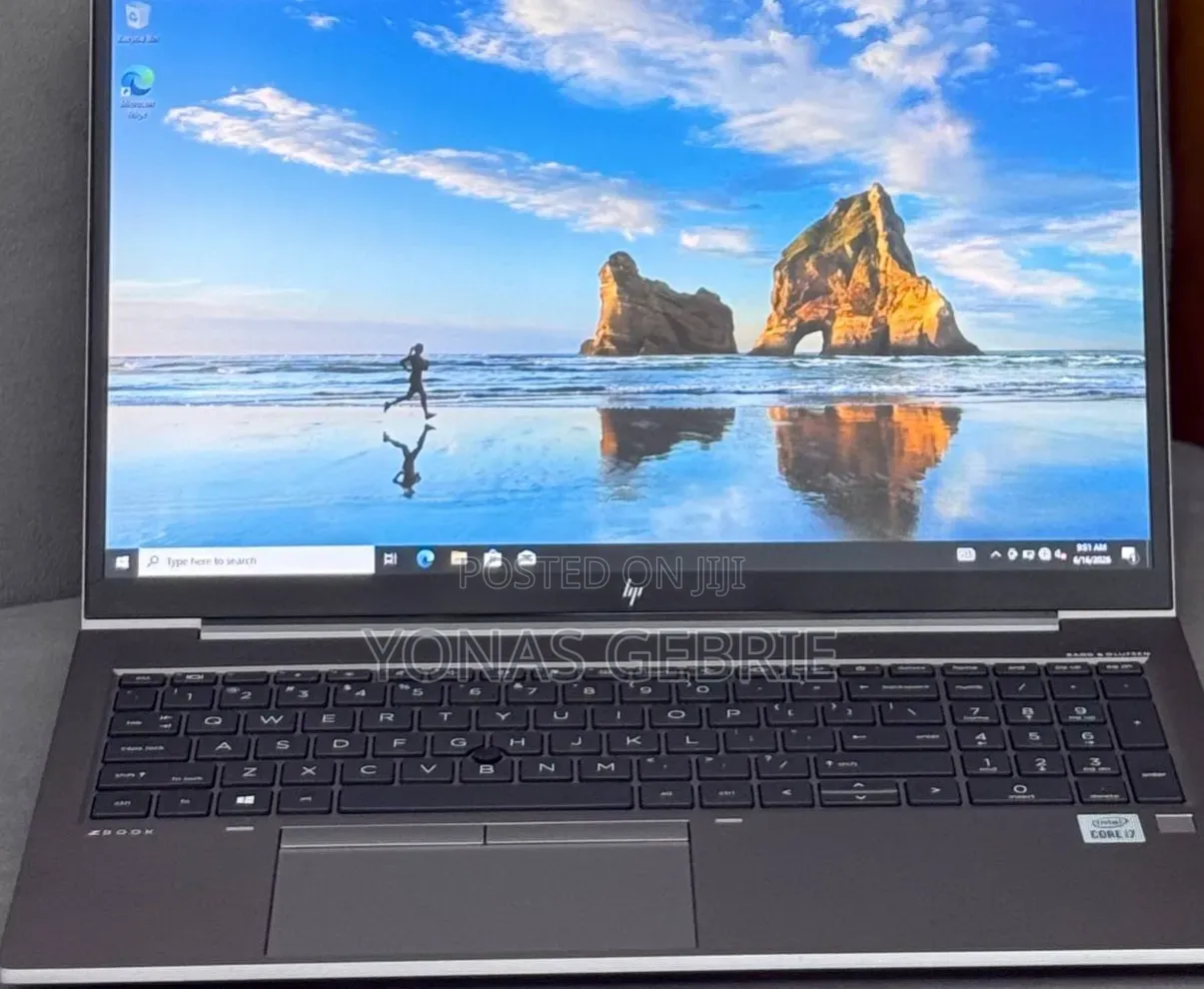 New Laptop HP ZBook Firefly 15 G7 16GB Intel Core i7 SSD 512GB