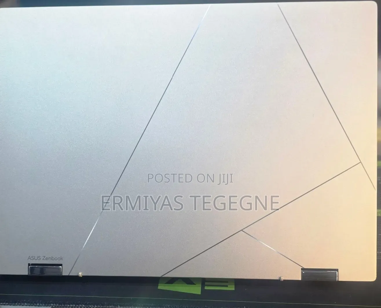 New Laptop Asus ZenBook UX430UQ 16GB Intel Core i7 SSD 512GB