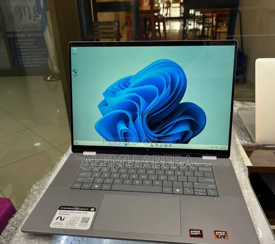 New Laptop HP OmniBook X Flip 14" 16GB AMD Ryzen 5 SSD 512GB