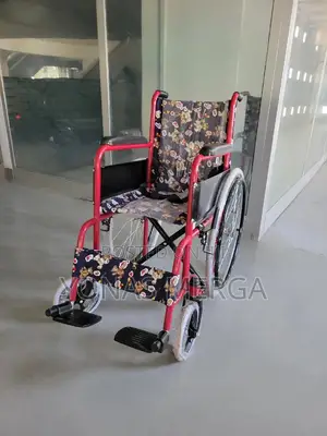 Wheelchair for Children粵凸it Also Has a Set of Solid Wheels