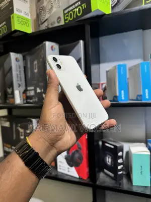 New Apple iPhone 11 128 GB White
