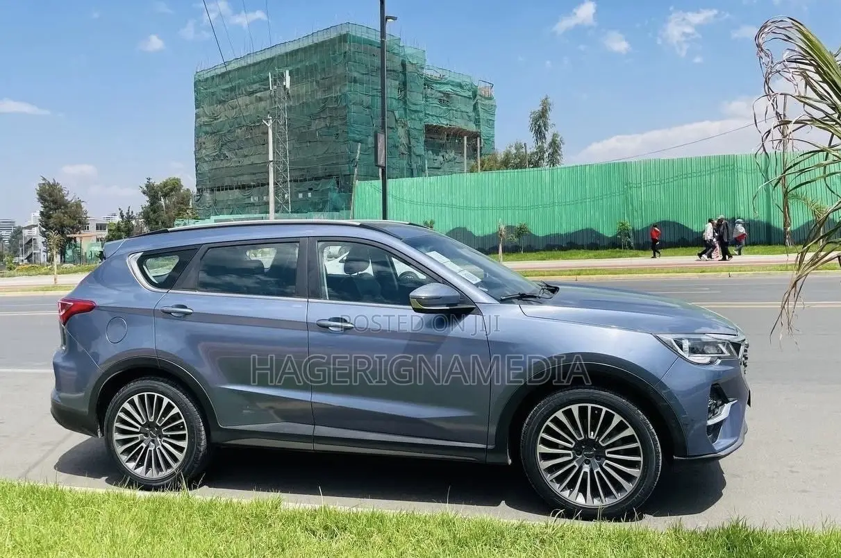 Jetour X70 1.5 7-Seater FWD 2022 Blue