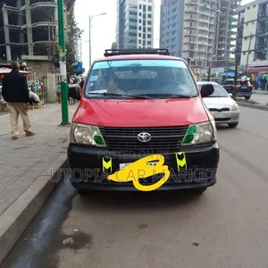 Toyota HiAce 2007 Red