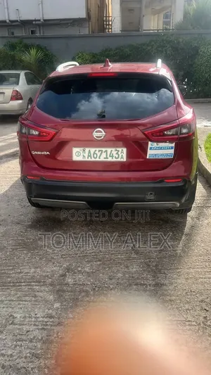 Nissan Qashqai 2018 Red