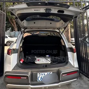 BYD Yuan Up 2024 Silver